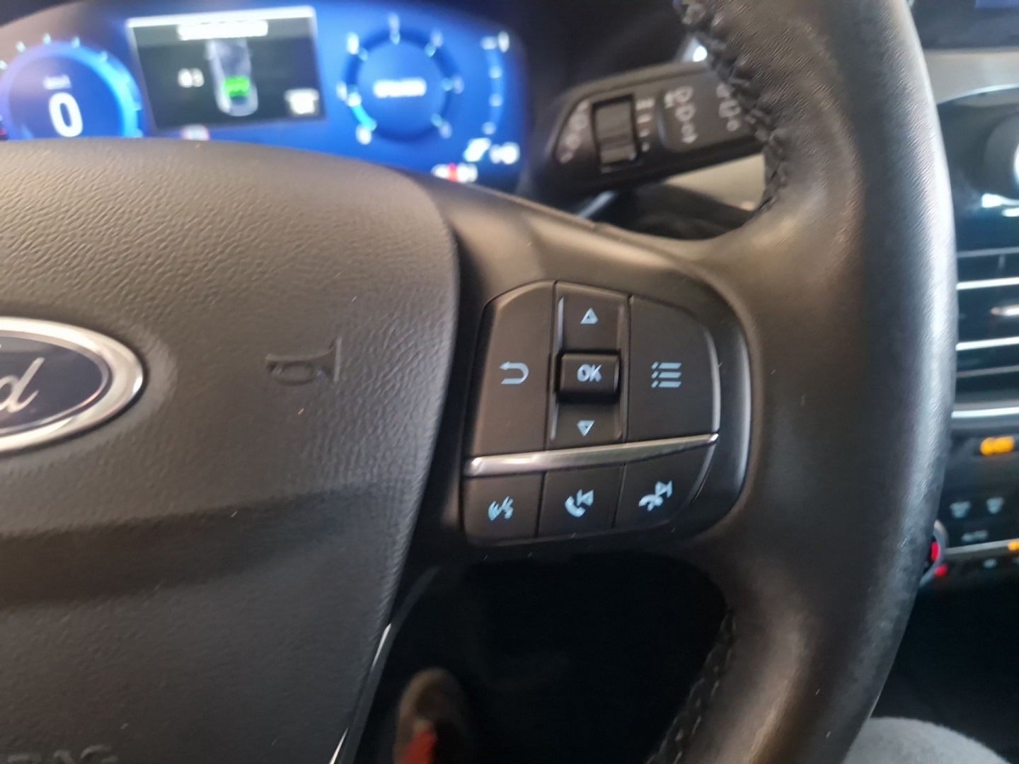 flexleasing-ford-kuga-15-ecoblue-titanium-aut-van-5d-findleasing