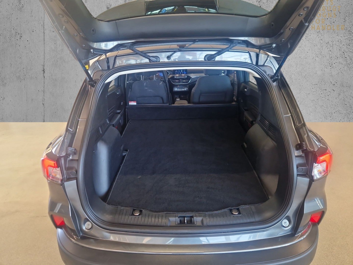 flexleasing-ford-kuga-15-ecoblue-titanium-aut-van-5d-findleasing