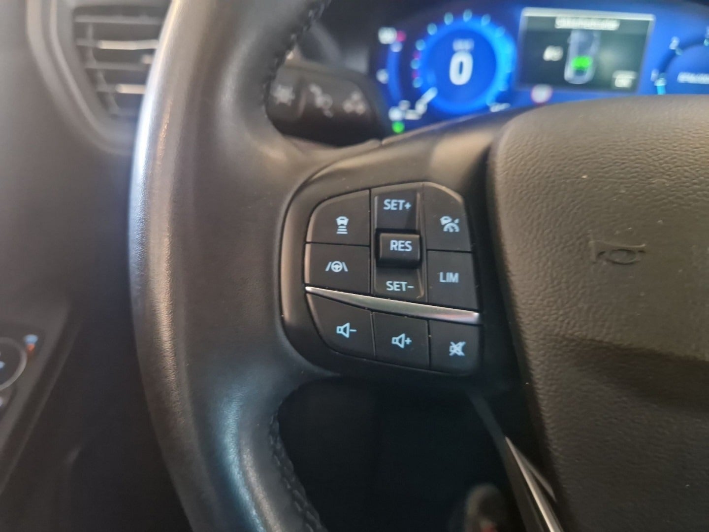 flexleasing-ford-kuga-15-ecoblue-titanium-aut-van-5d-findleasing