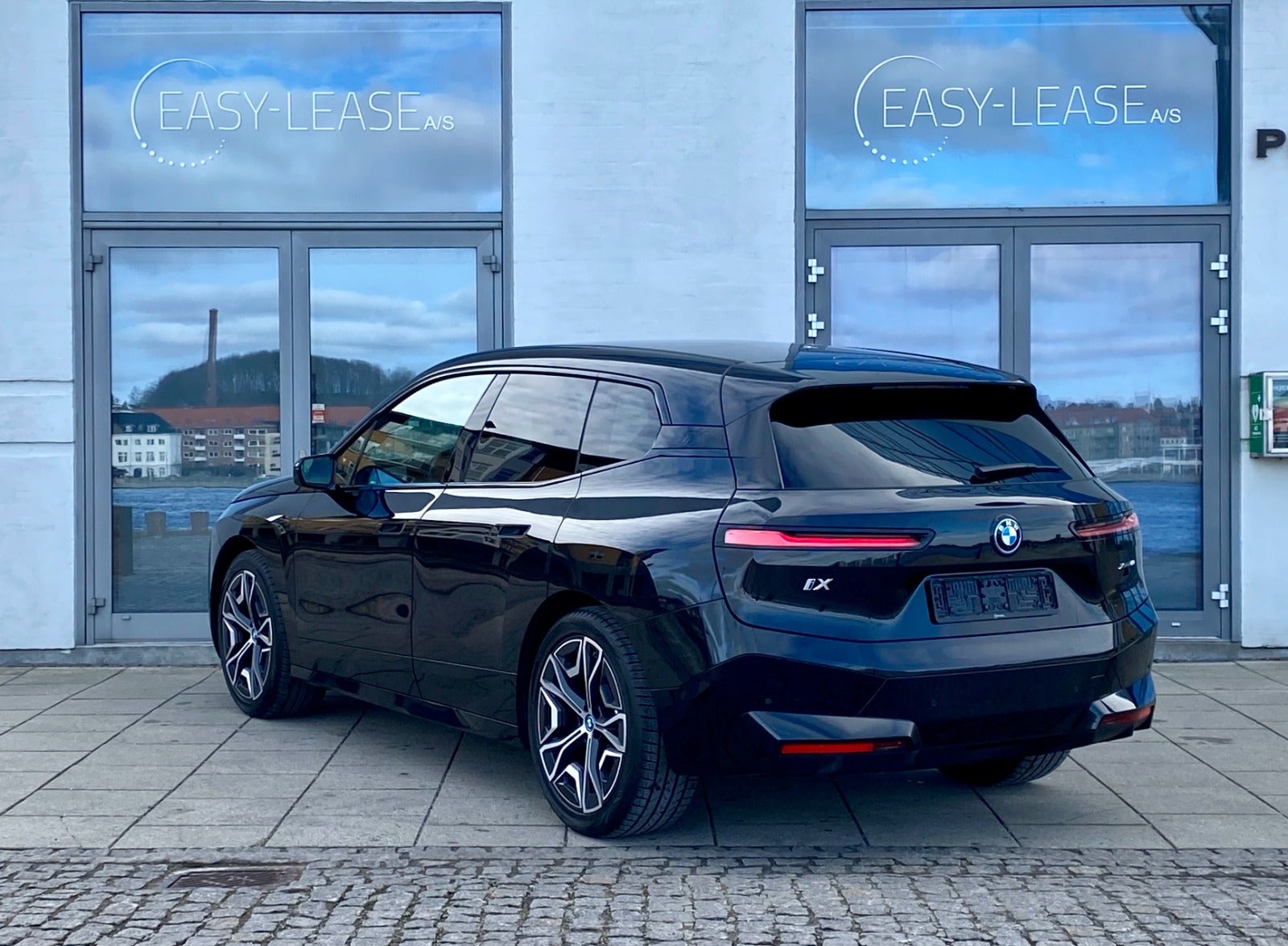 flexleasing-bmw-ix-m60-xdrive40-sport-5d-findleasing