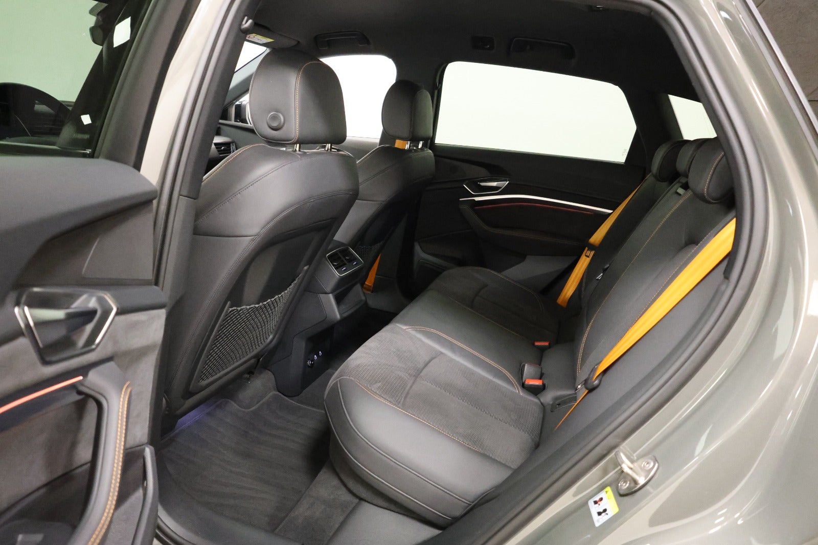 flexleasing-audi-e-tron-55-black-edition-s-line-quattro-5d-findleasing