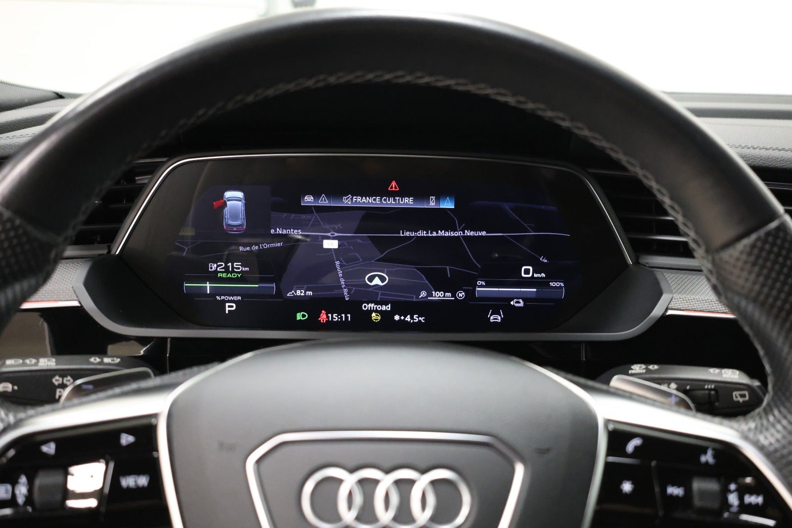flexleasing-audi-e-tron-55-black-edition-s-line-quattro-5d-findleasing