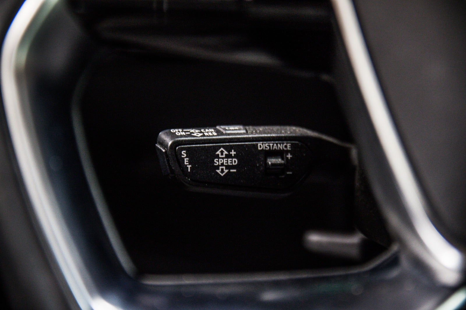 flexleasing-audi-e-tron-55-s-line-quattro-5d-findleasing