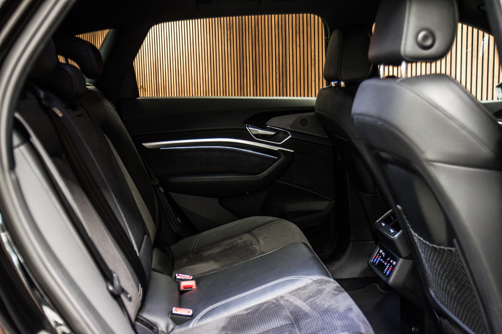 flexleasing-audi-e-tron-55-s-line-quattro-5d-findleasing
