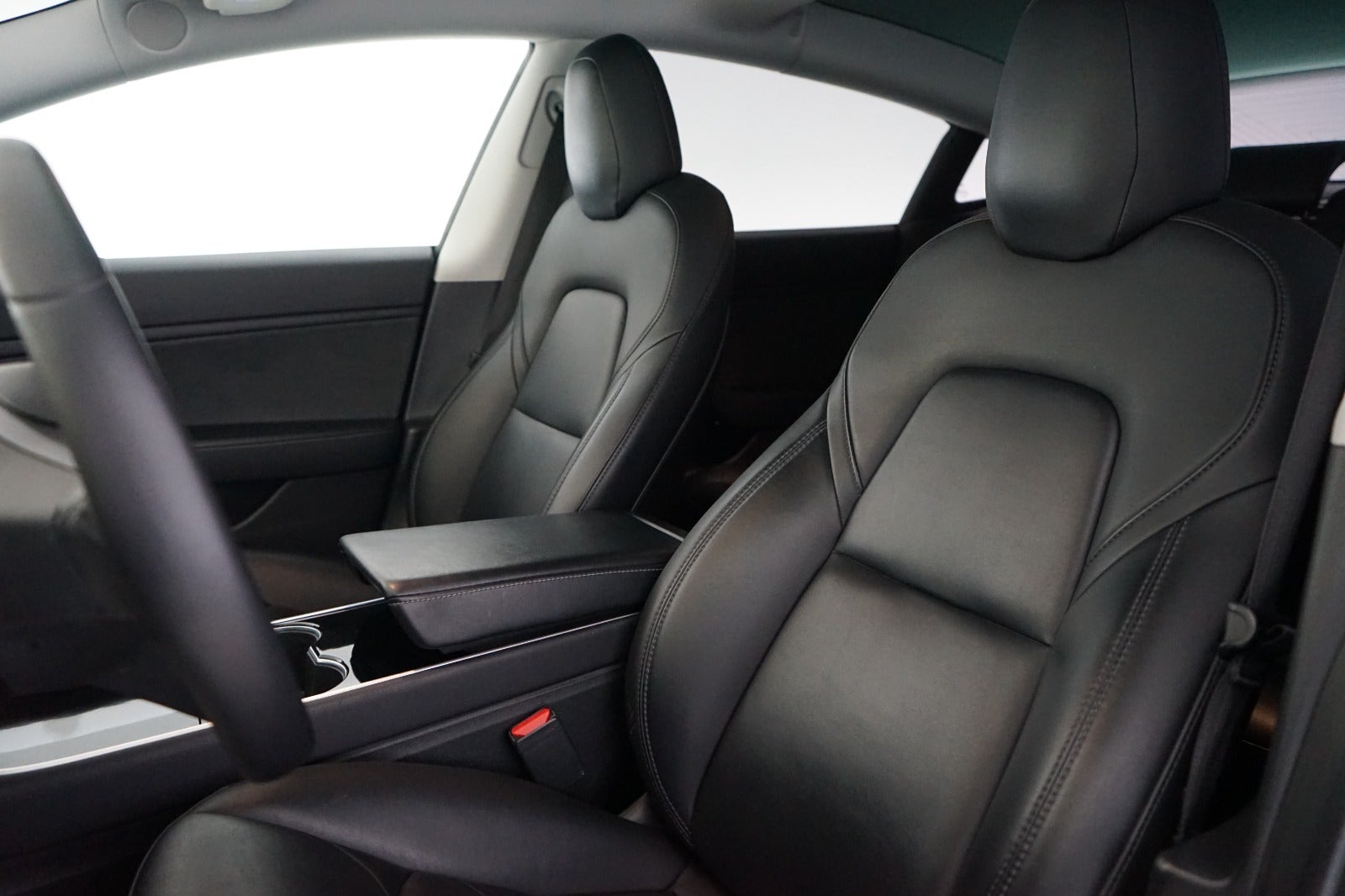 flexleasing-tesla-model-3-long-range-awd-4d-findleasing