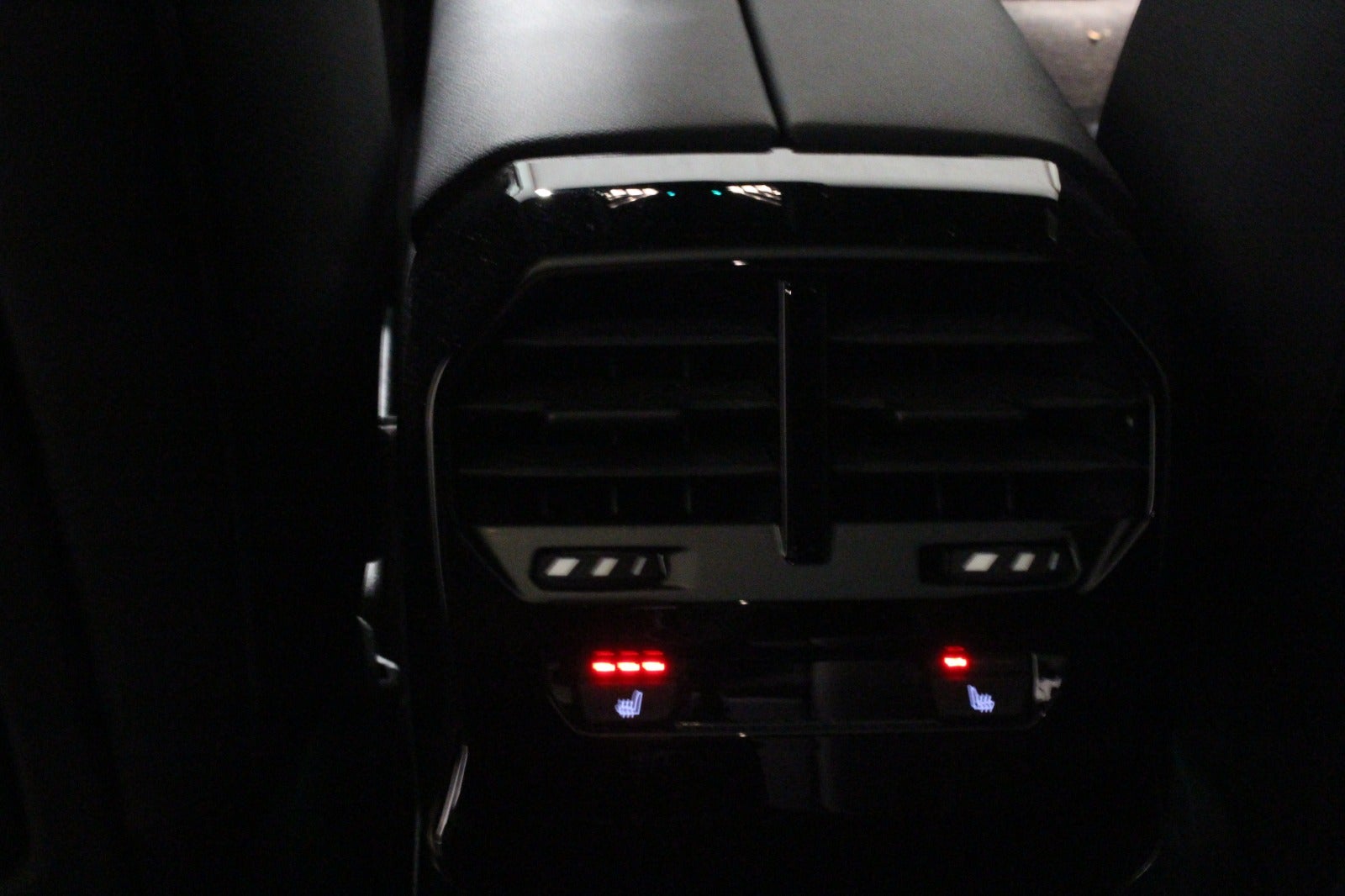 flexleasing-bmw-ix-m60-xdrive50-fully-charged-sport-5d-findleasing