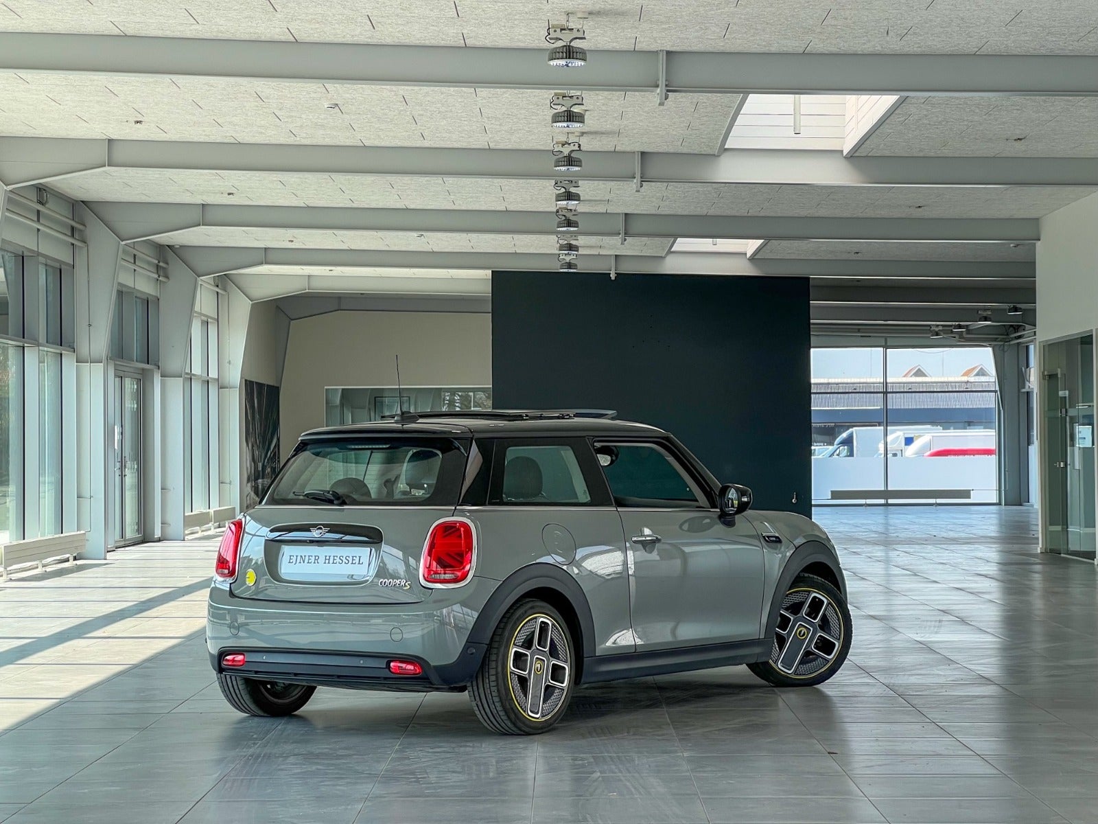 flexleasing-mini-cooper-se-camden-edition-3d-findleasing