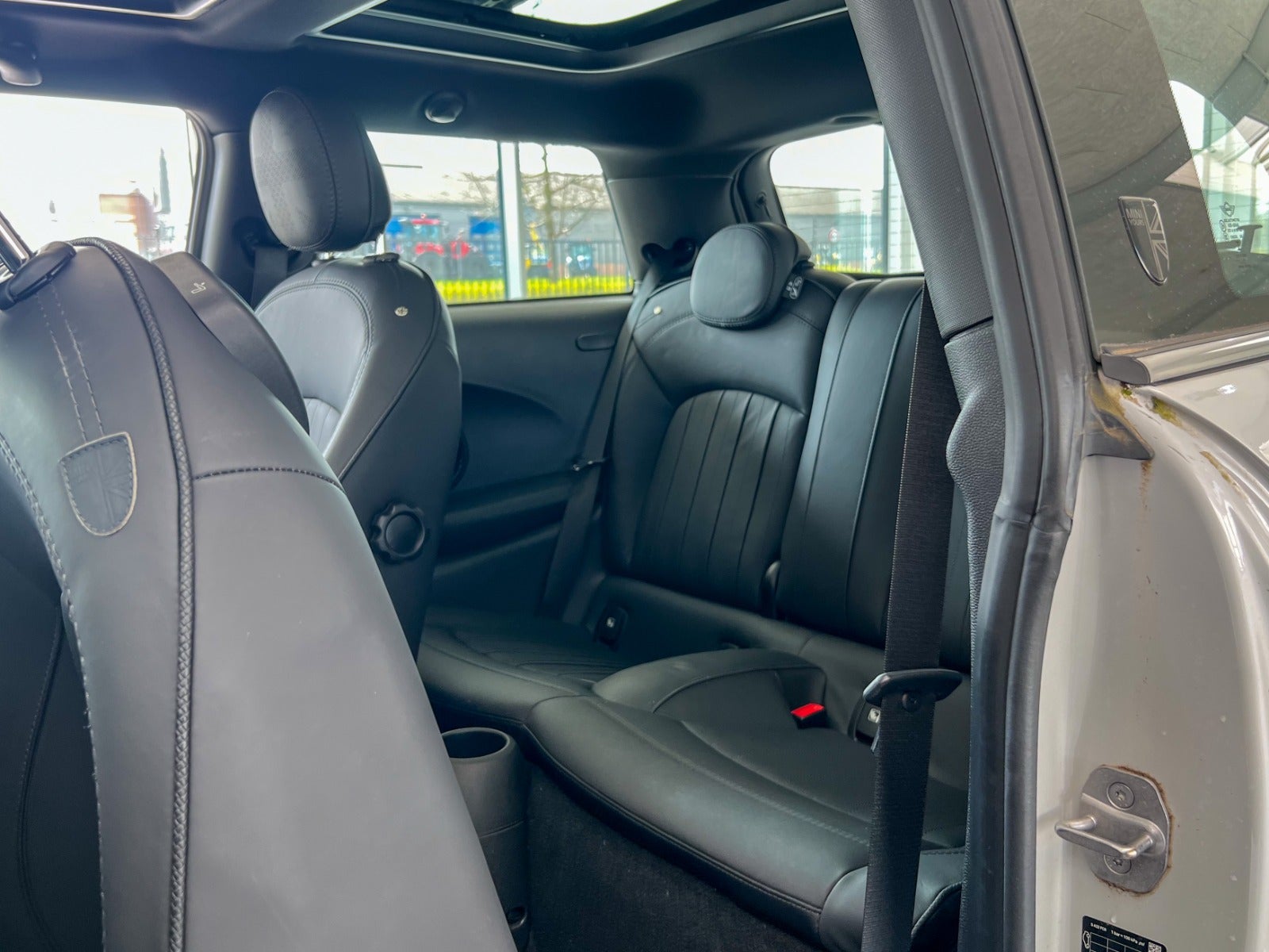 flexleasing-mini-cooper-se-yours-trim-3d-findleasing