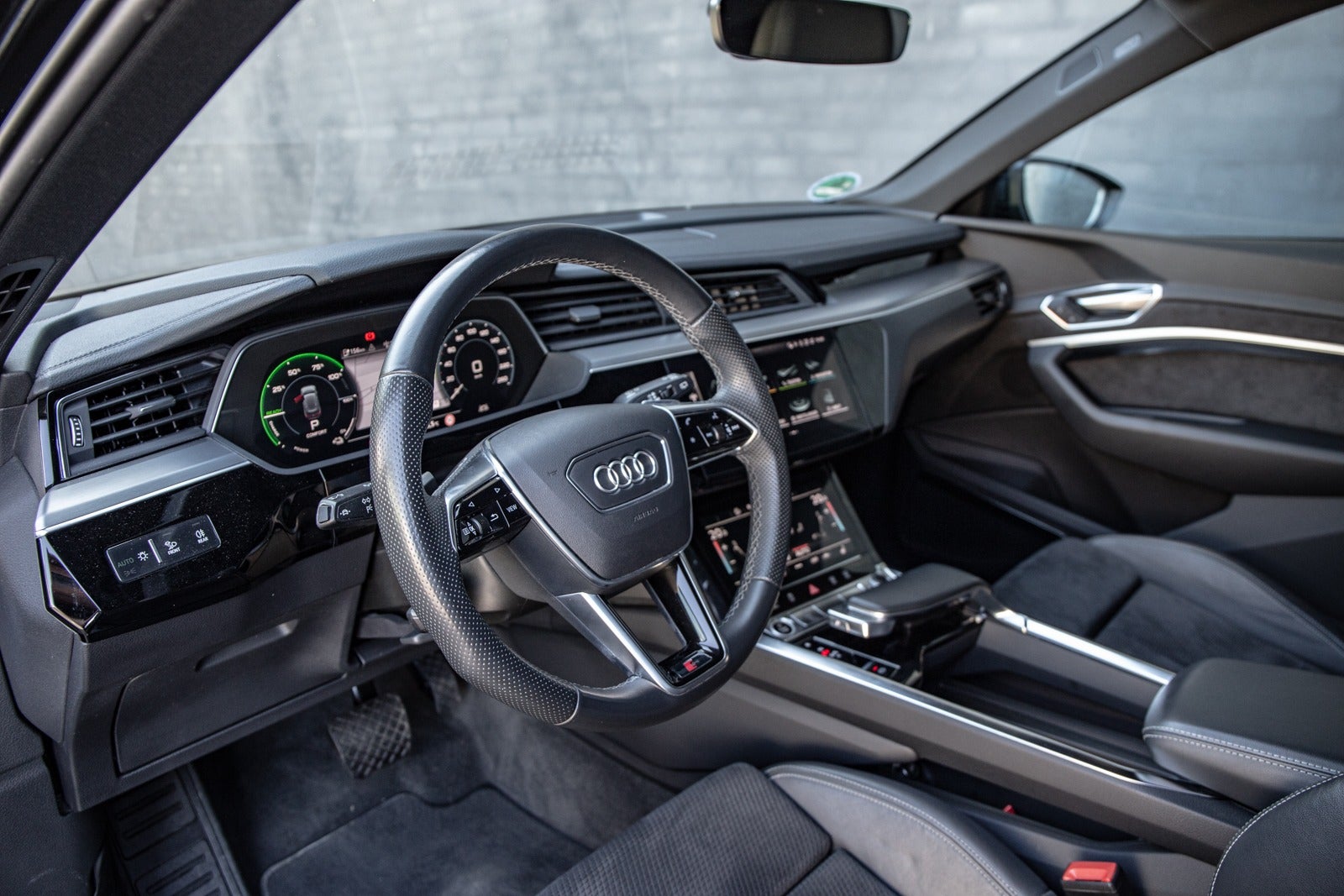 flexleasing-audi-e-tron-55-s-line-quattro-5d-findleasing