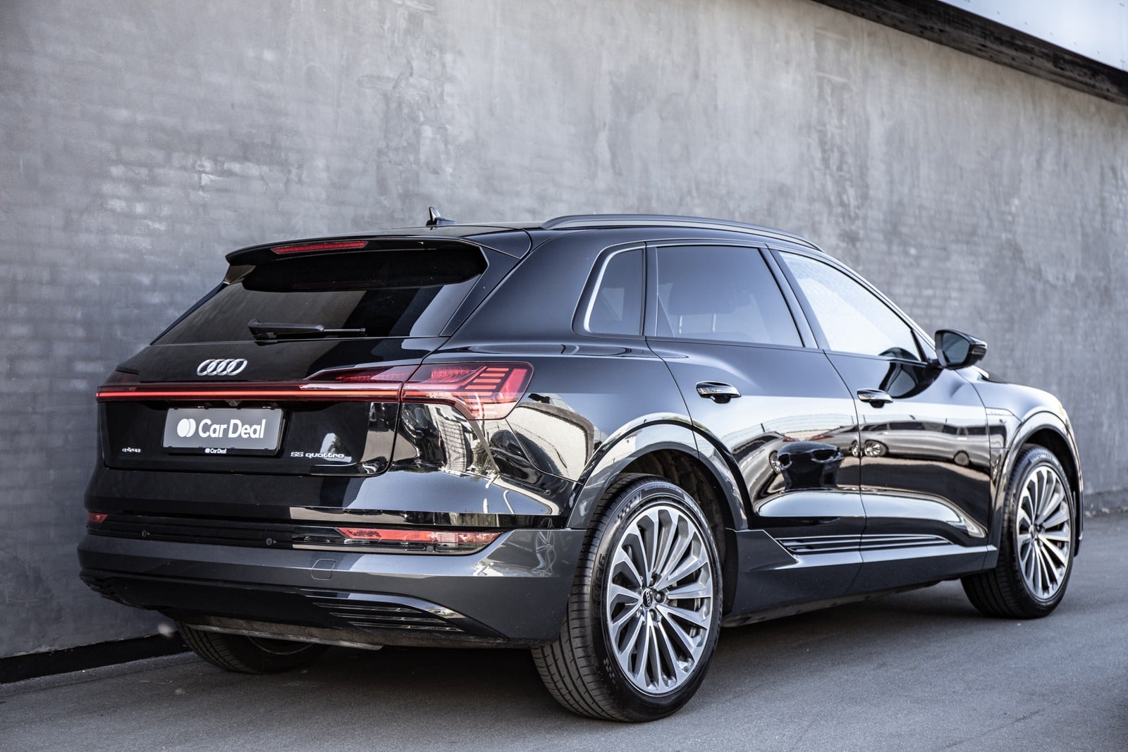 flexleasing-audi-e-tron-55-s-line-quattro-5d-findleasing