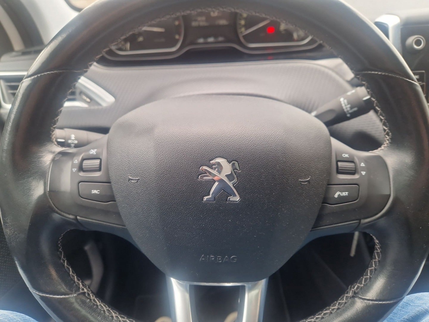 flexleasing-peugeot-208-16-bluehdi-100-envy-sky-van-5d-findleasing