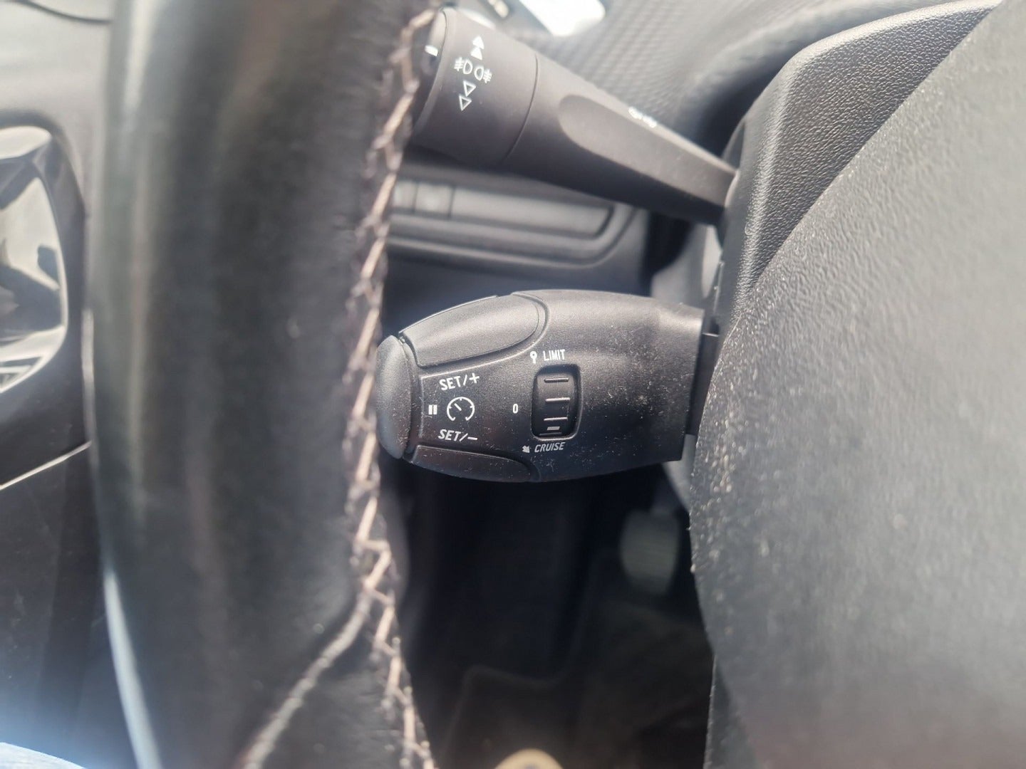 flexleasing-peugeot-208-16-bluehdi-100-envy-sky-van-5d-findleasing