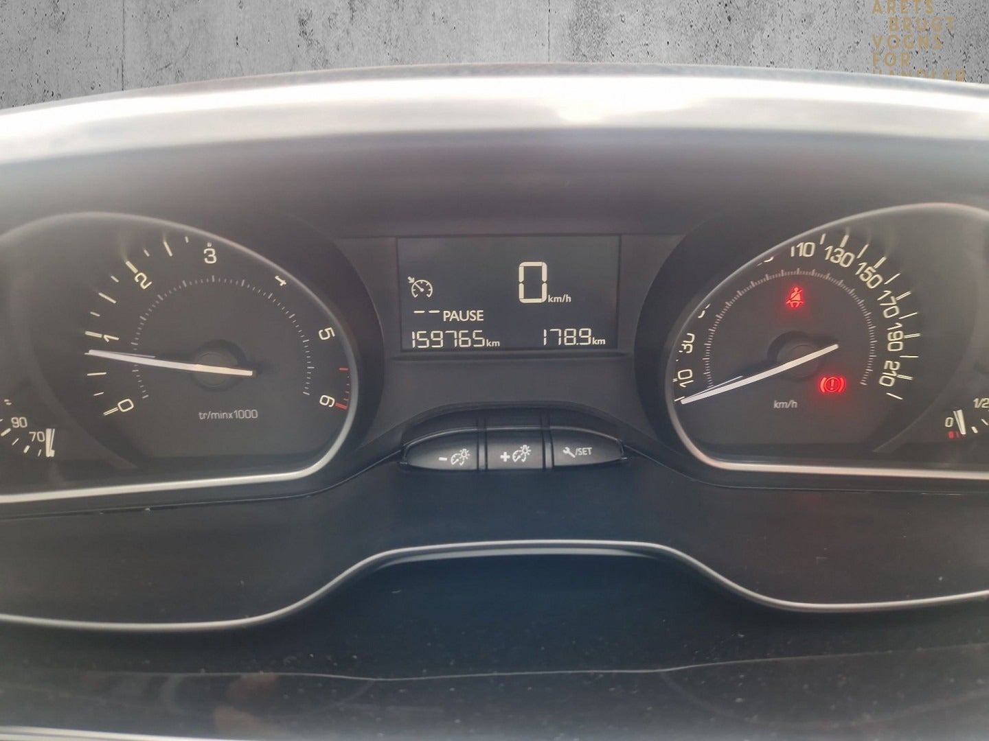 flexleasing-peugeot-208-16-bluehdi-100-envy-sky-van-5d-findleasing