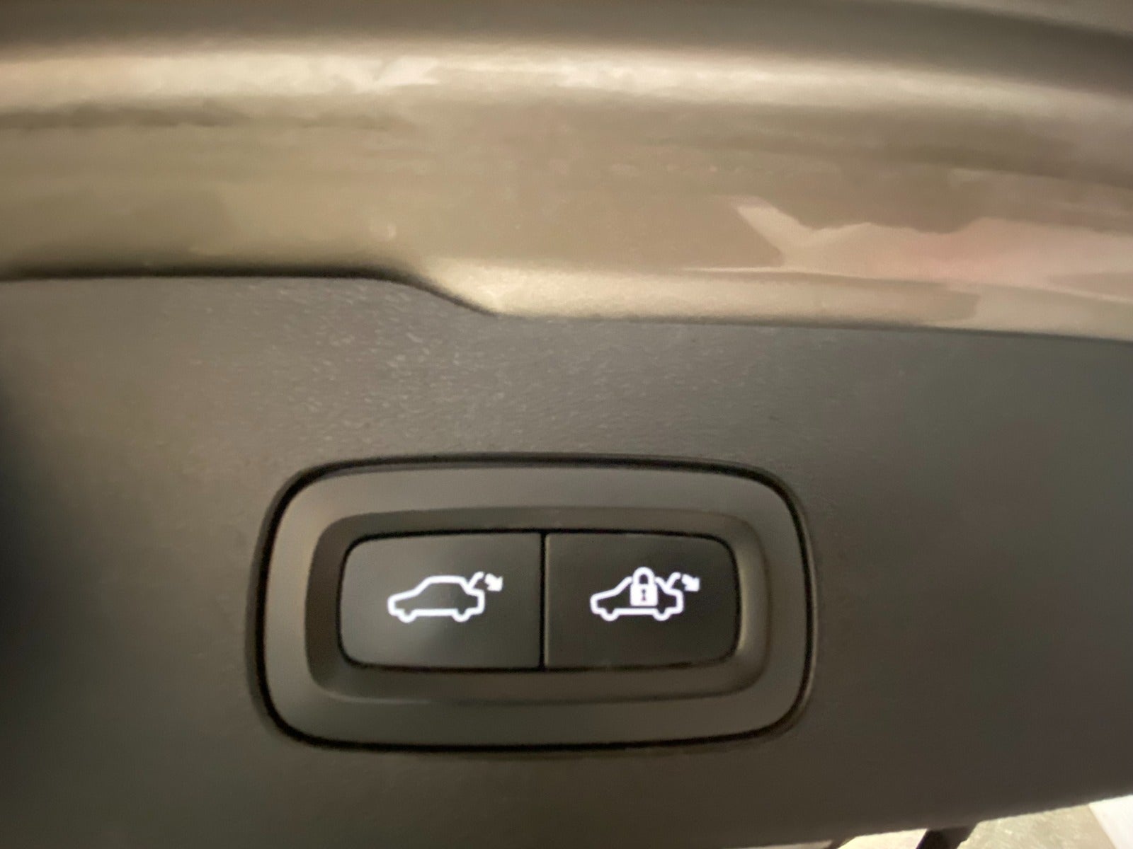 flexleasing-volvo-v60-20-b4-197-r-design-aut-5d-findleasing