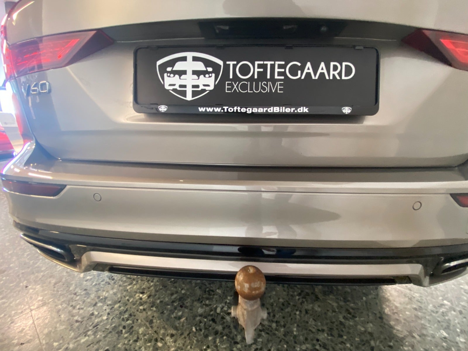 flexleasing-volvo-v60-20-b4-197-r-design-aut-5d-findleasing