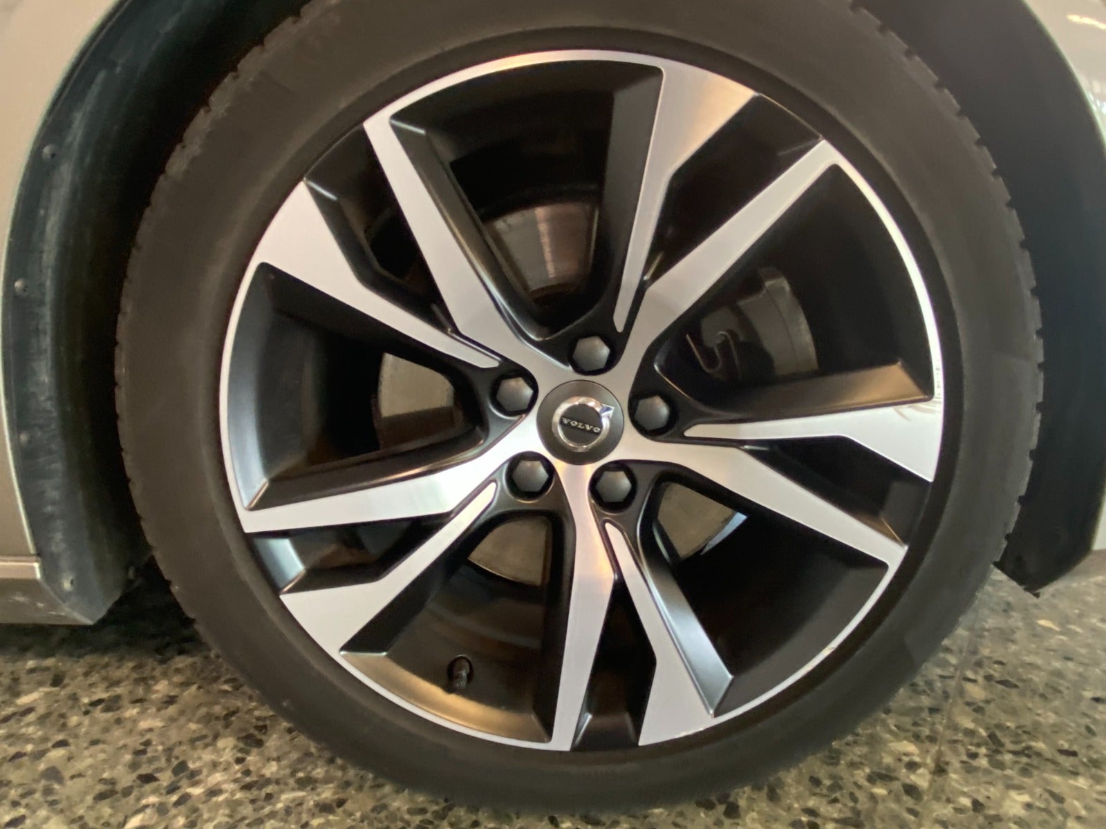flexleasing-volvo-v60-20-b4-197-r-design-aut-5d-findleasing
