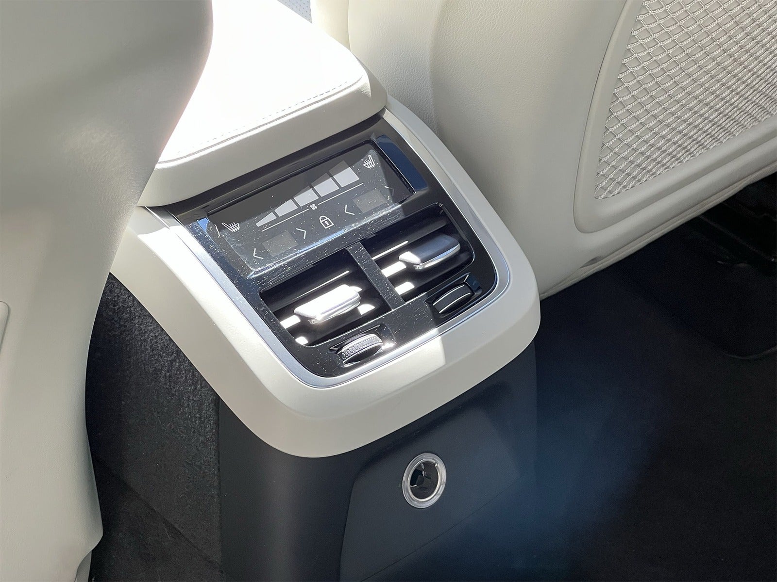 flexleasing-volvo-xc90-20-t8-390-r-design-aut-awd-7prs-5d-findleasing
