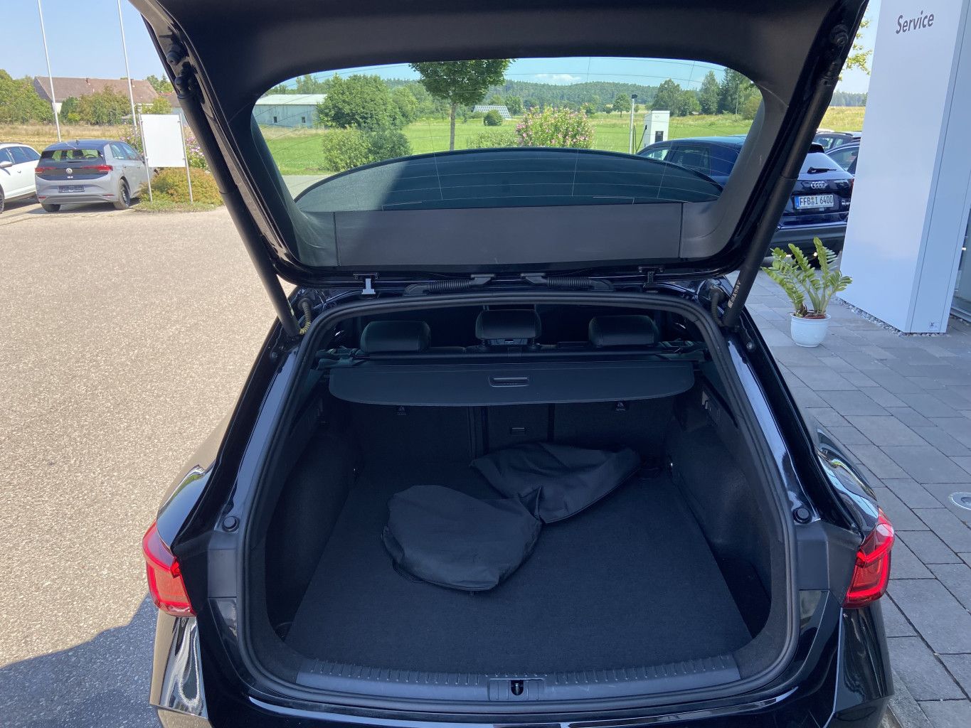 Cupra Leon 1.4 TSI DSG eHybrid PAKET-XL+19"+EL.HECK+ N