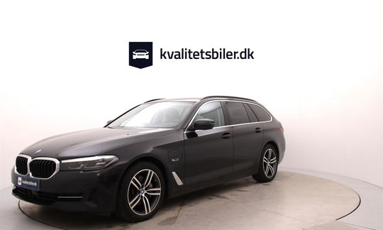 BMW 530e  Touring 2,0 Plugin-hybrid Sport Line Steptronic 293HK Stc 8g Aut.