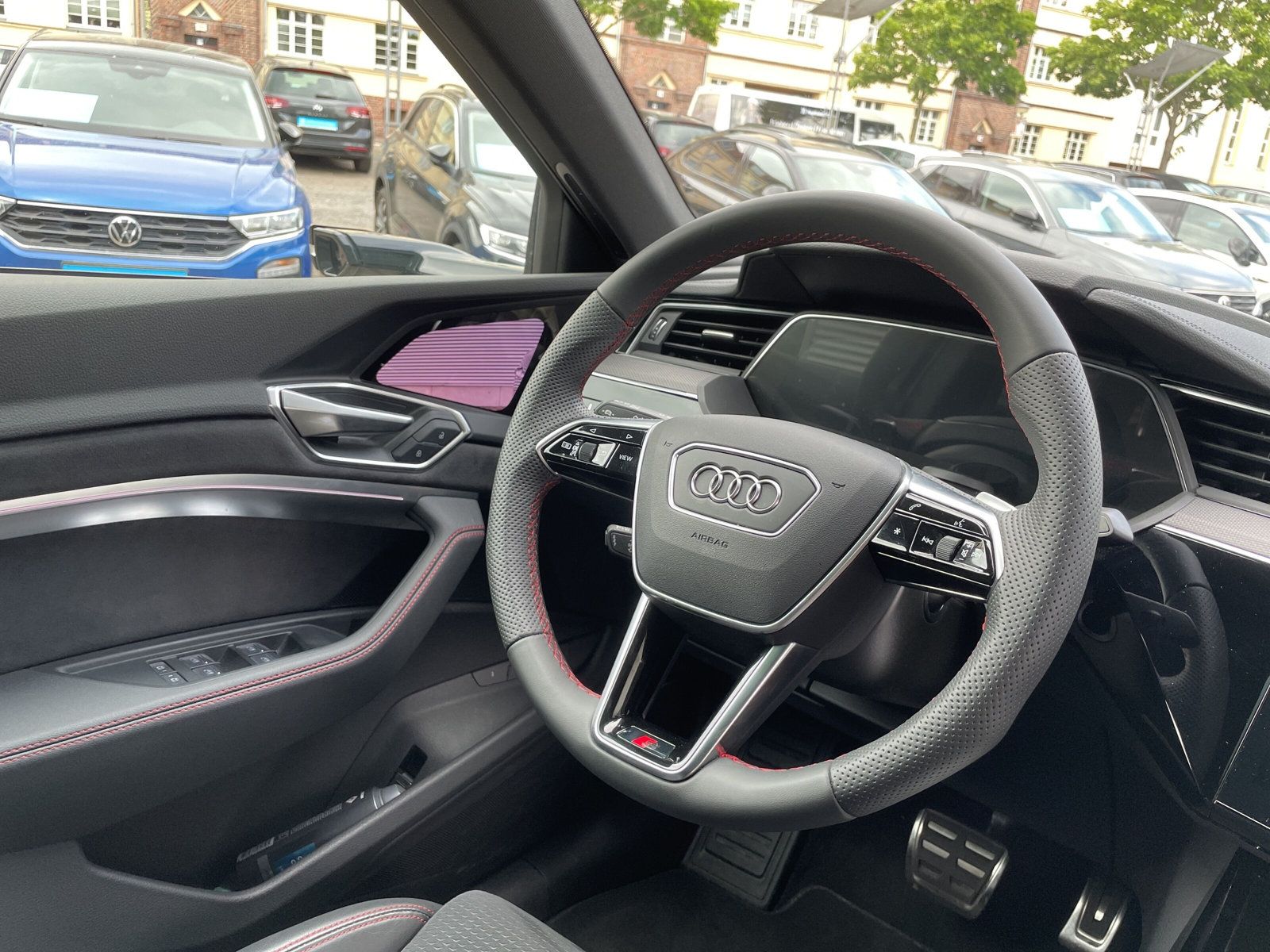 Audi Q8  e-tron 55 Sportback qu S Line LUFT HuD PANO N