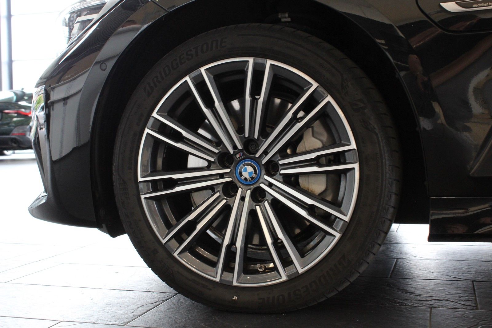 BMW 330e Tour M Sport AHK/K.Zg/ACC/RFK/LHZ/HIFI/18LM
