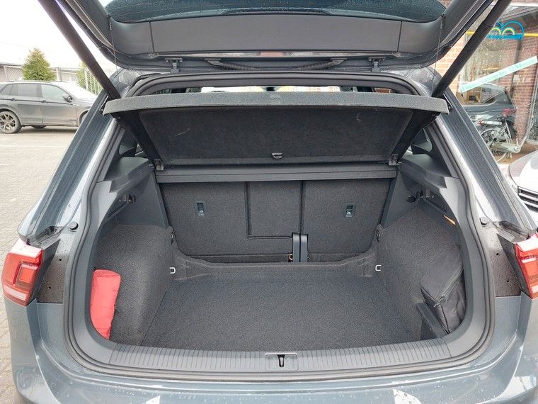 VW Tiguan 2,0 TDI R-Line 4M BlackStyle*Standhzg*LED