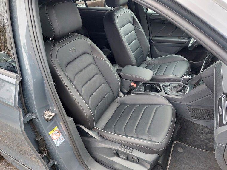 VW Tiguan 2,0 TDI R-Line 4M BlackStyle*Standhzg*LED