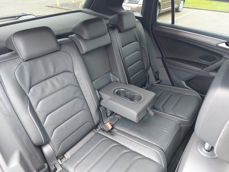 VW Tiguan 2,0 TDI R-Line 4M BlackStyle*Standhzg*LED