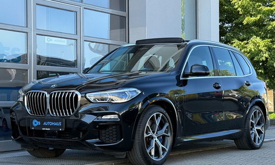 BMW X5 45e xDrive, pano, anhænger træk, headsup display