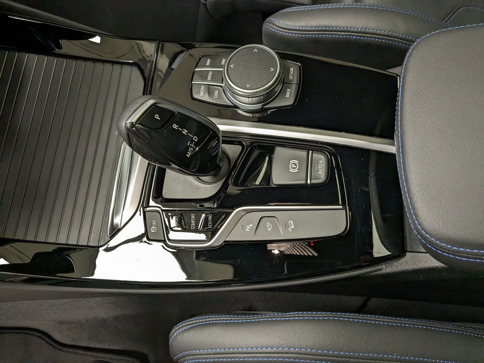 BMW X3 M40i AHK Pano DA+ StHz HK HuD DAB