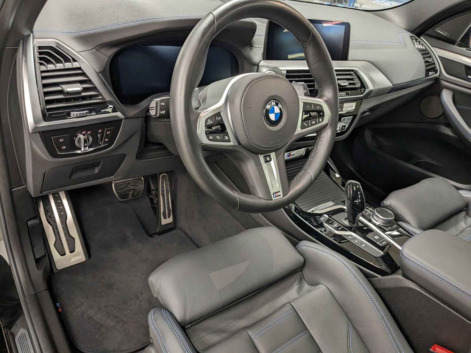 BMW X3 M40i AHK Pano DA+ StHz HK HuD DAB