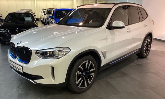 BMW iX3 80 kWh - 286 hk