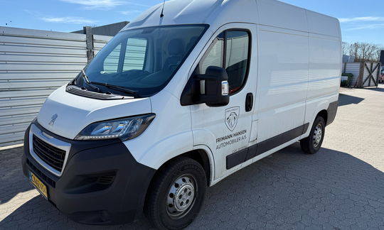 Peugeot Boxer 435 L2H2 2,2 BlueHDi Premium Pro 165HK Van 6g 4d