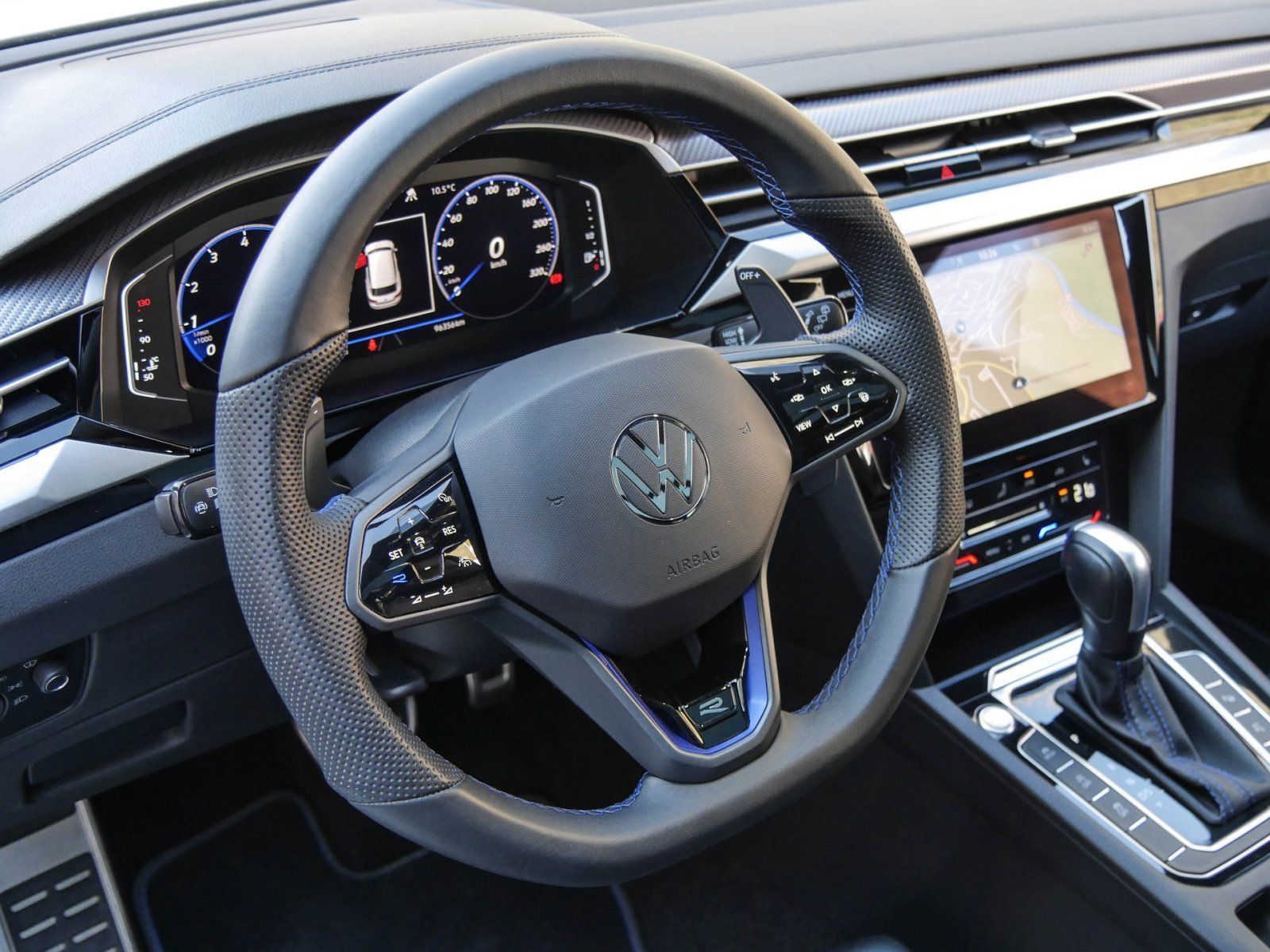 VW Arteon Shootingbrake 2.0 R AHK Pano HUD H&K ACC
