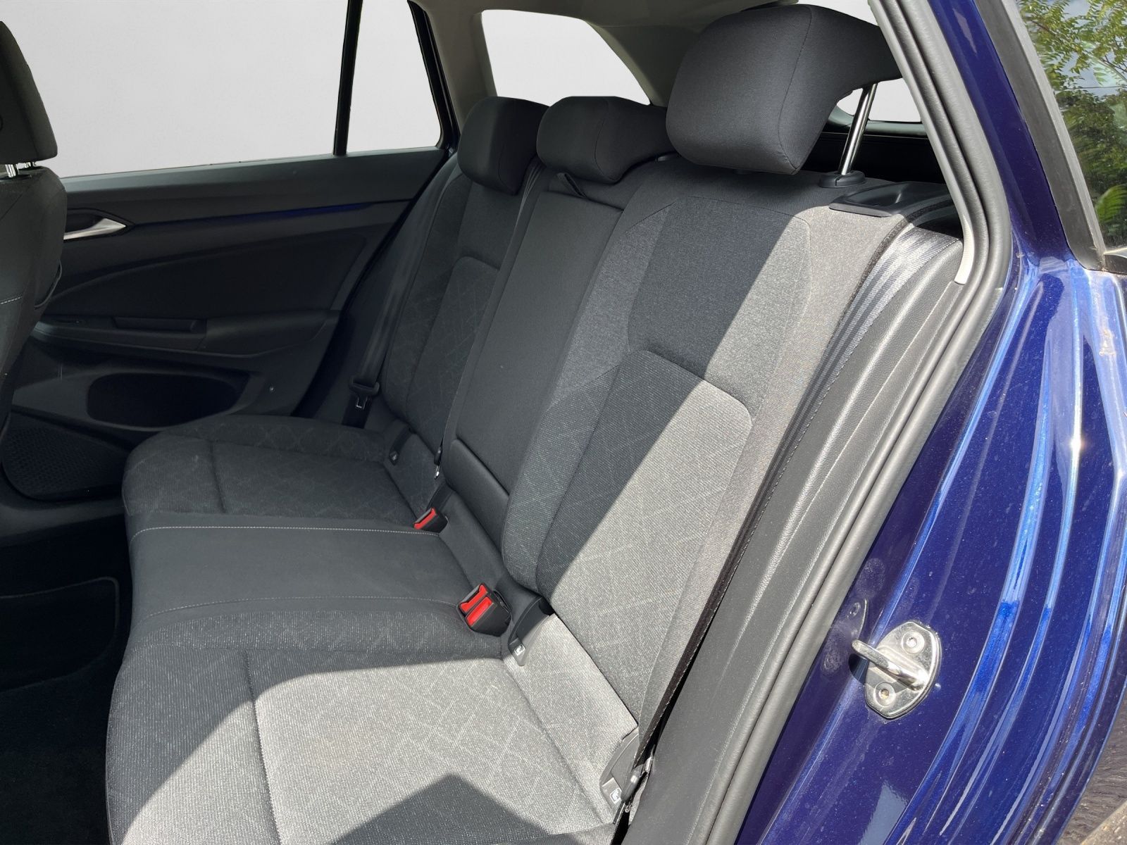 VW Golf VIII Variant 2.0 TDI DSG Life ACC+Navi+App+