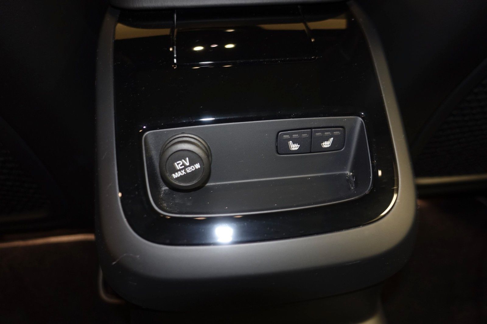 Volvo V60 T6 PHEV AWD R-Design HUD*PGSD*ACC*360*STHZG