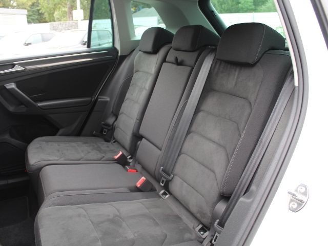 VW Tiguan 2.0 TDI DSG Highline 4M *HUD*360*AHK*