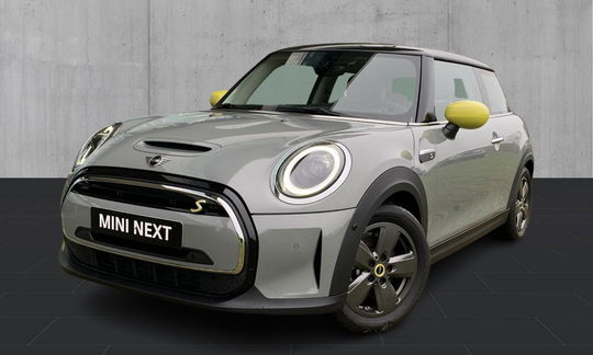 MINI Cooper SE  Essential 3d