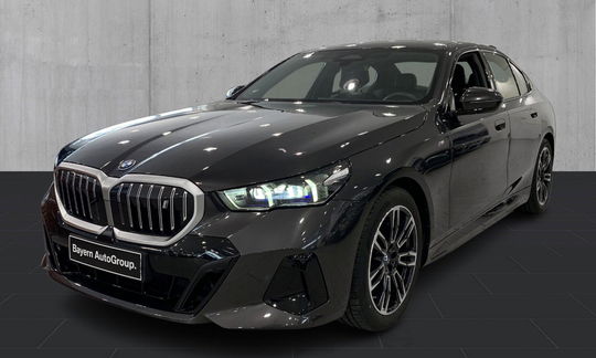 BMW i5 eDrive40 M-Sport 4d