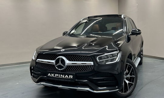 Mercedes GLC300 e 4M *AMG LINE*PANO*DISTRONIC*AHK*KEY*