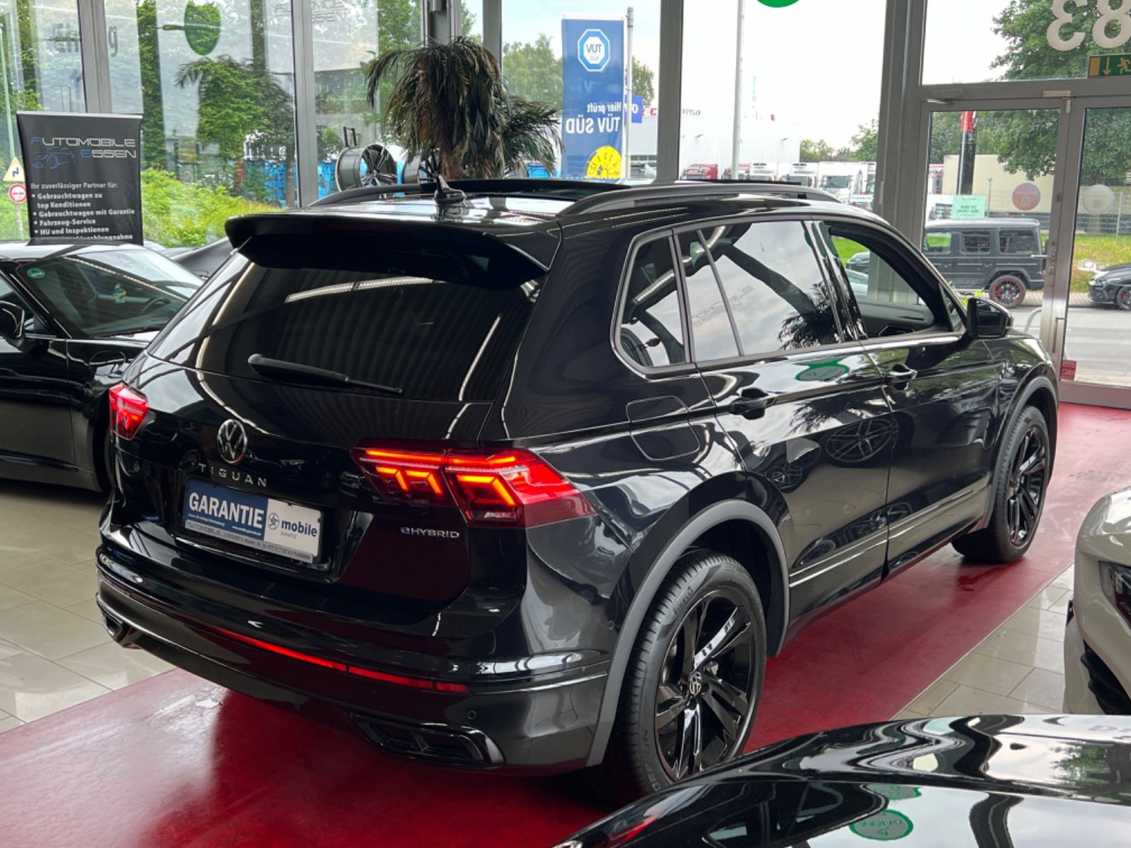 VW Tiguan R-Line eHybrid|DSG|PANORAMA|MATRIX|HEADUP