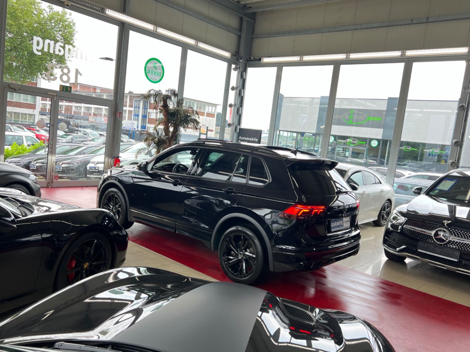 VW Tiguan R-Line eHybrid|DSG|PANORAMA|MATRIX|HEADUP