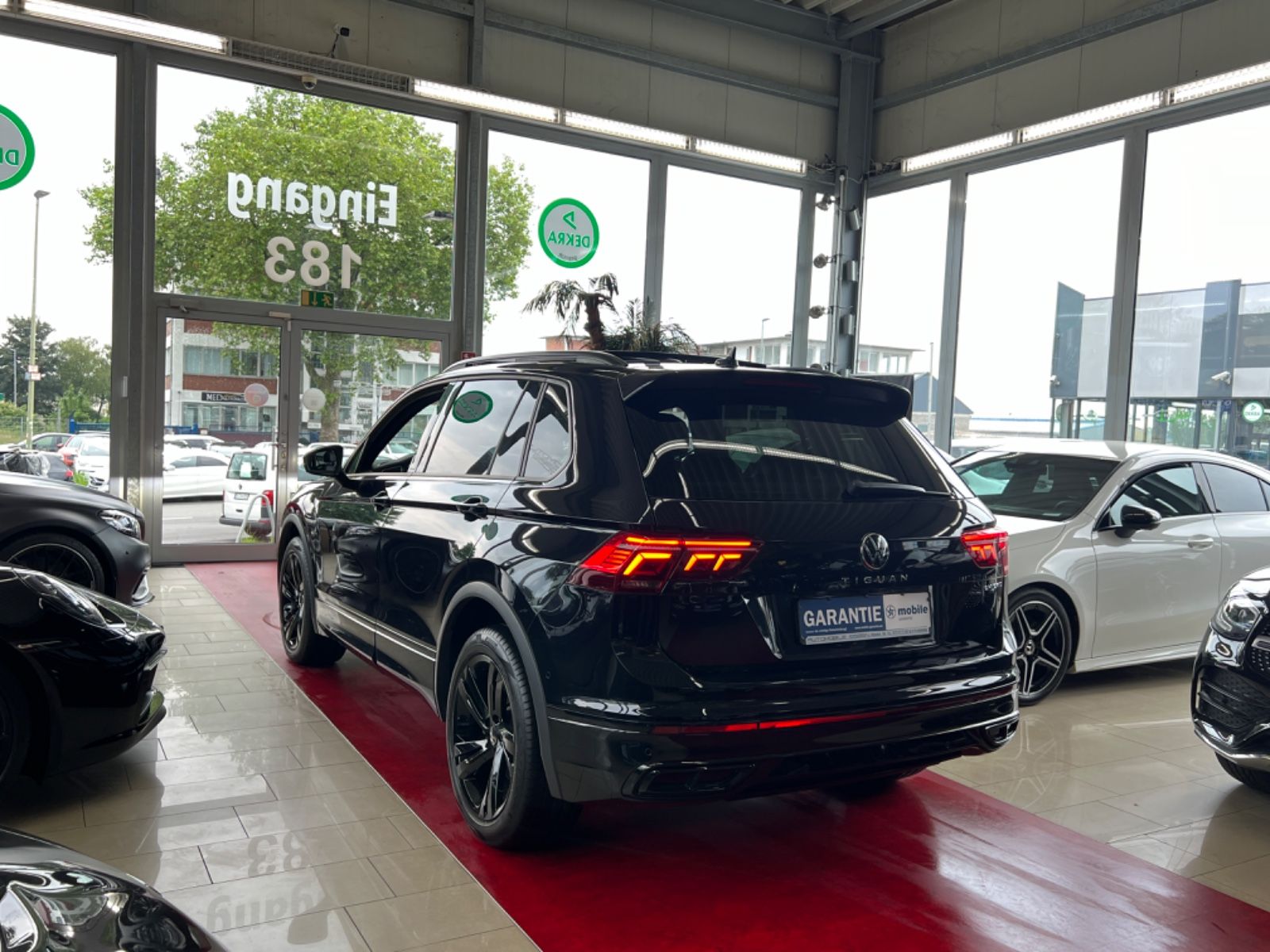 VW Tiguan R-Line eHybrid|DSG|PANORAMA|MATRIX|HEADUP