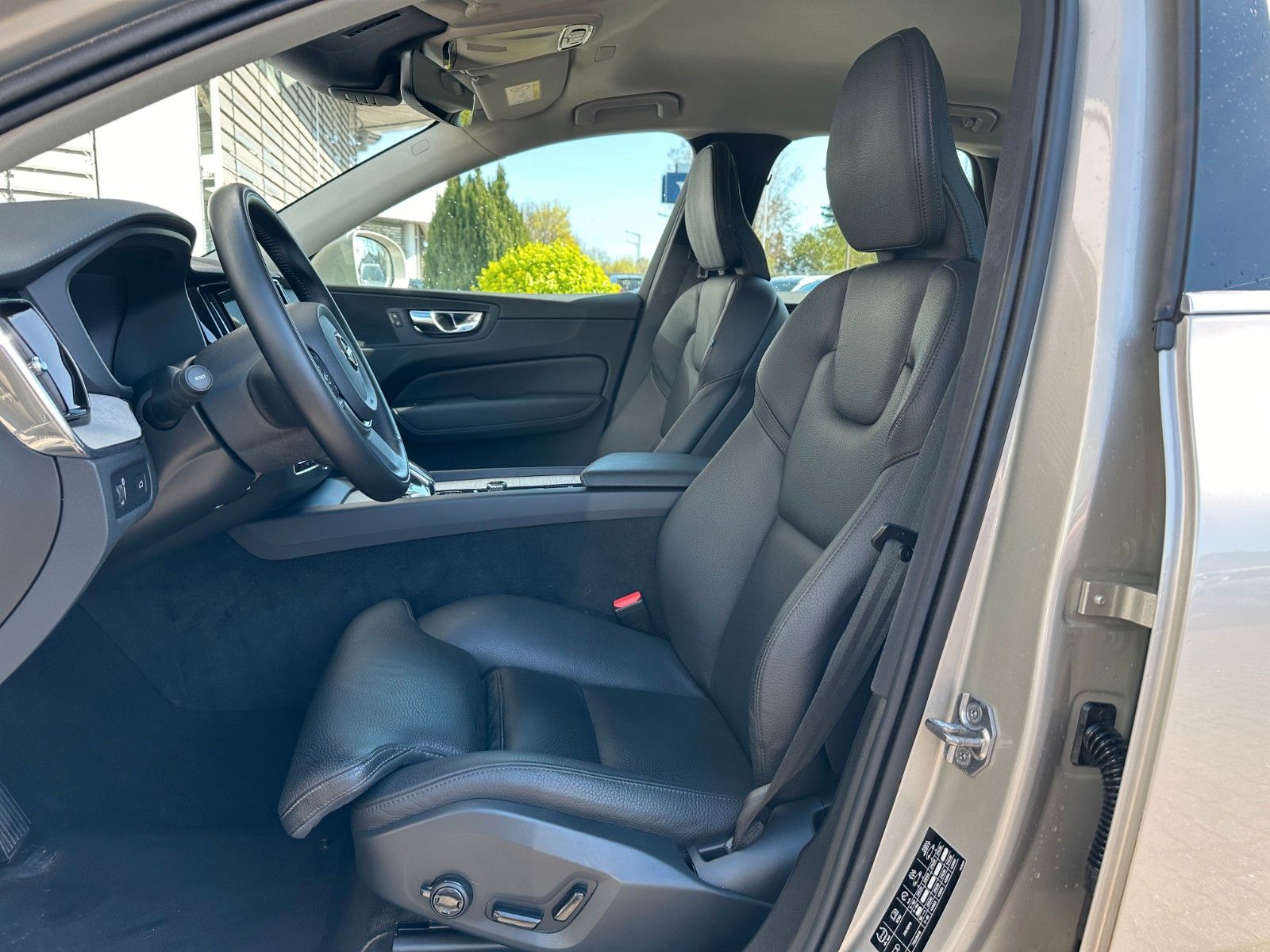 Volvo XC60 Inscription*AWD*IntelliSafePro*Licht*RFK
