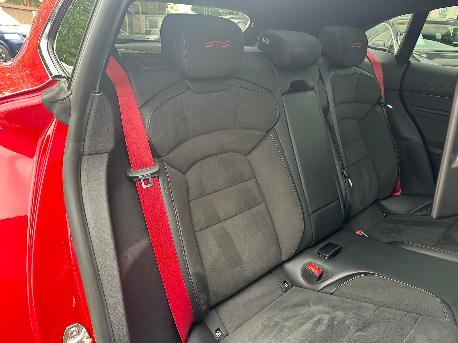 Porsche Taycan Sport Turismo GTS, Rear Seat, BOSE, 360°