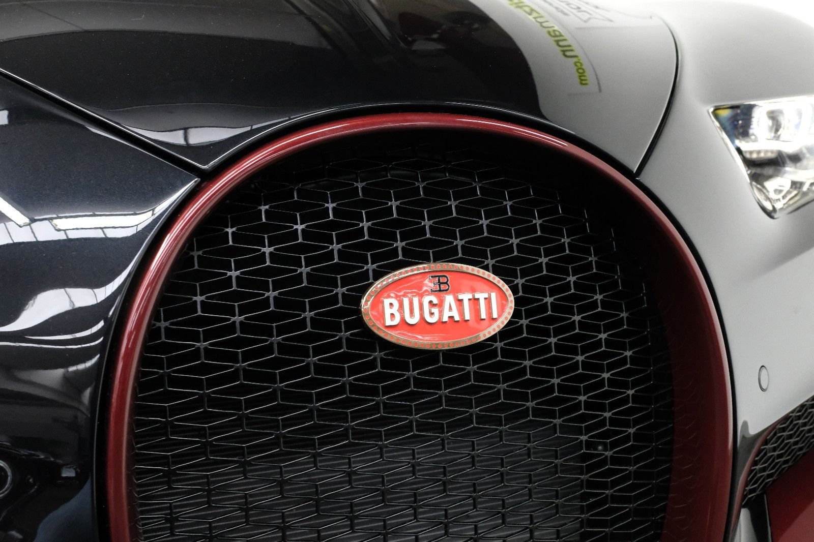 Bugatti Chiron /CARBON/WARRANTY+SERVICE NEU+PACKAGE