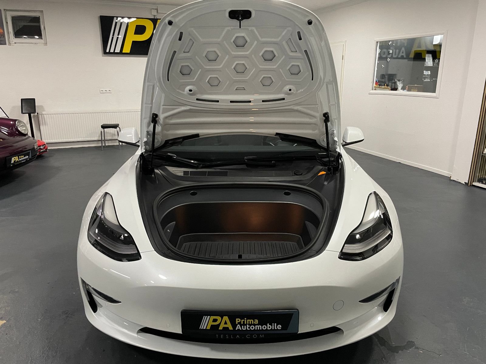 Tesla Model 3 Dualmotor Performance / 20" LED Panorama