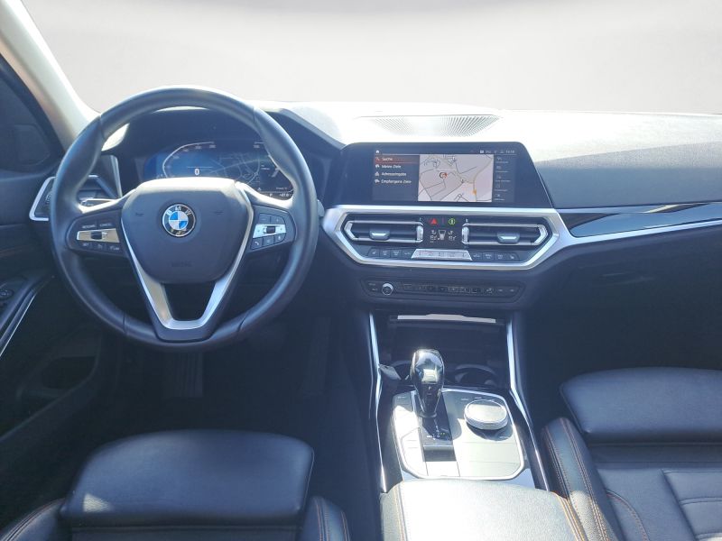 BMW 320i Sport Line Automatik Aut. Klimaaut. HIFI