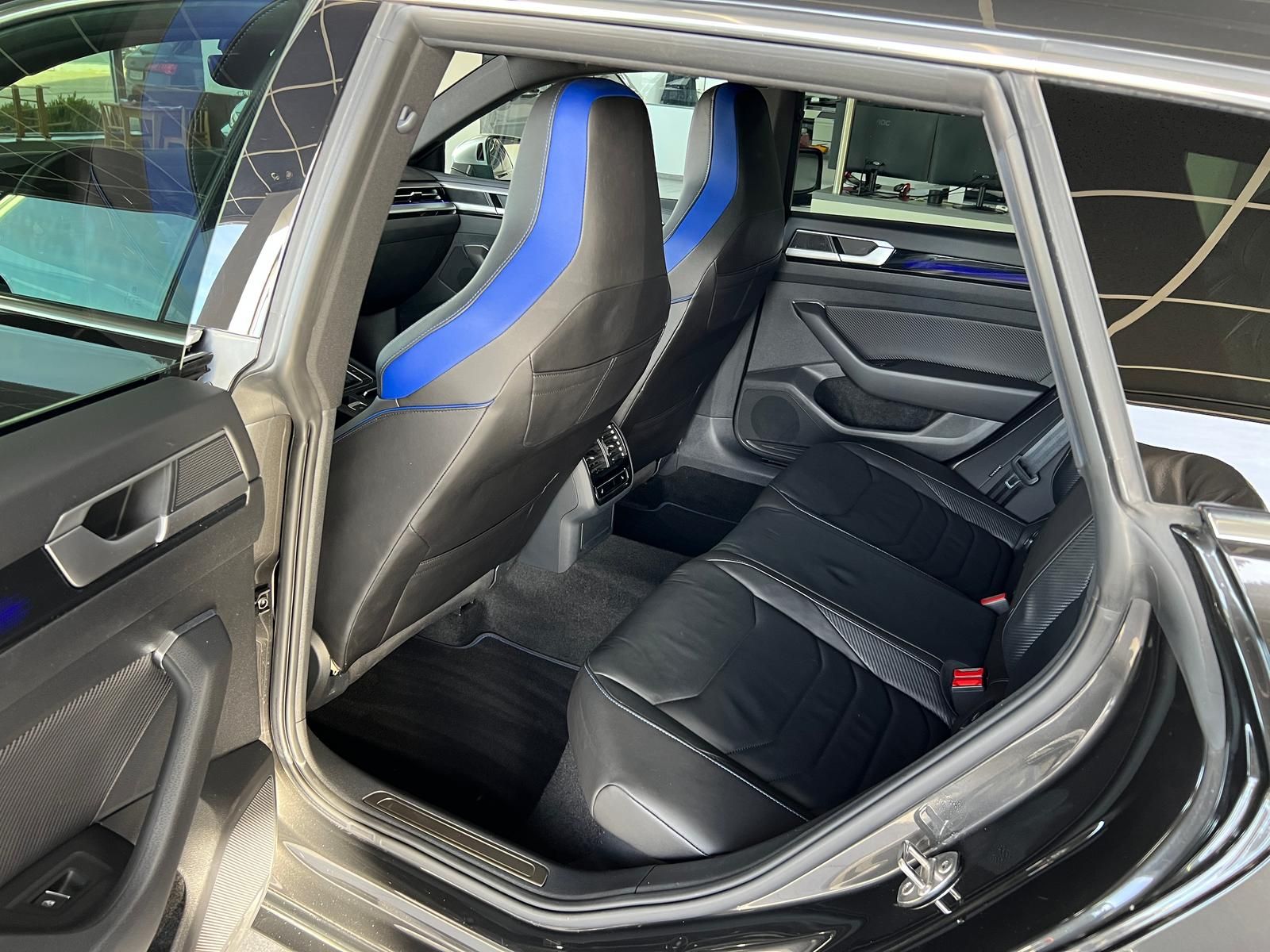 VW Arteon R SB LEDER Pano 360° MATRIX Memory