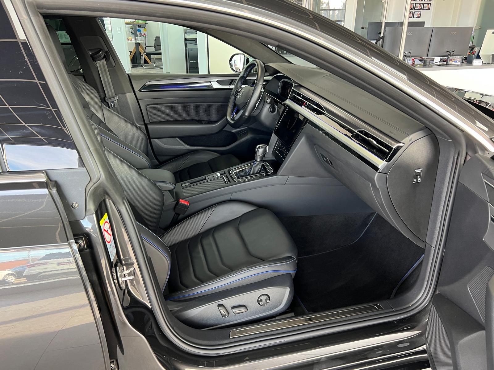 VW Arteon R SB LEDER Pano 360° MATRIX Memory
